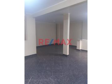 Imperdible! Casa De 3 Pisos En Urb, Los Jardines -Sjl
