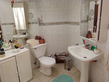 Muy amplia casa en centro de Casablanca 7D 3B 233m2 $330.000.000