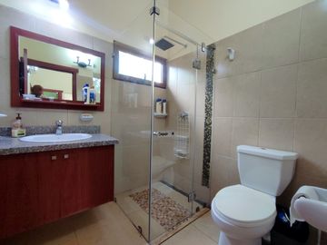 Casa en venta en Pedro Vicente Maldonado, de 3 habitaciones, Quito, Ecuador