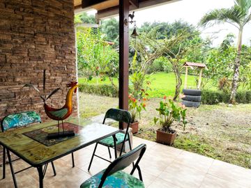 Casa en venta en Pedro Vicente Maldonado, de 3 habitaciones, Quito, Ecuador