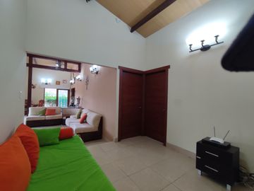 Casa en venta en Pedro Vicente Maldonado, de 3 habitaciones, Quito, Ecuador