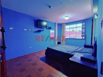 Se Vende Casa De 3 Pisos En Urb. El Mercurio En Pte Piedra