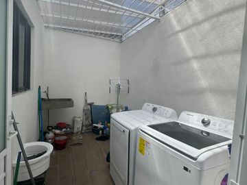 ¡Casa de 1 planta en León! Ubicación privilegiada y lista para habitar