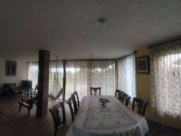 Casa en venta de 3 habitaciones de oportunidad, en Pedro Vicente Maldonado, Quito Ecuador