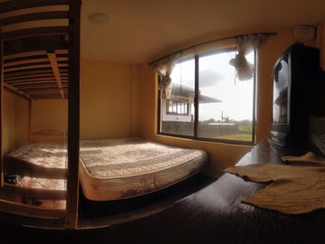 Casa en venta de 3 habitaciones de oportunidad, en Pedro Vicente Maldonado, Quito Ecuador