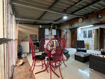 VENTA O PERMUTA CASA CON RENTA EN VENTA SECTOR ALTOS DE BELLAVISTA VIA HACIA TURIN, VILLAMARIA