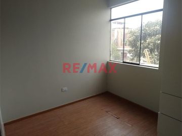 Vendo Lindo Departamenton En Pueblo Joven Mateo Pumacahua Limite Con Chorrillos