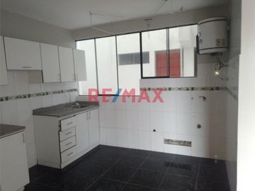 Vendo Lindo Departamenton En Pueblo Joven Mateo Pumacahua Limite Con Chorrillos