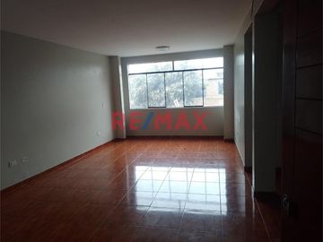 Vendo Lindo Departamenton En Pueblo Joven Mateo Pumacahua Limite Con Chorrillos