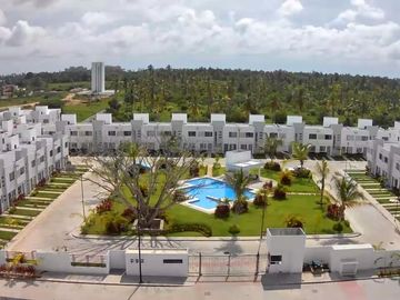 ¡ VENTA CASA 3 RECAMARAS EN ZONA DIAMANTE CON CLUB DE PLAYA !