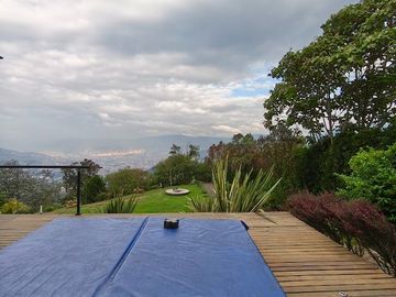 Venta de casa finca en La Estrella La Tablaza