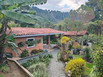 Venta de casa finca en La Estrella La Tablaza