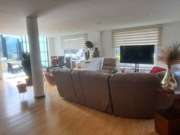 VENTA DE CASA INDEPENDIENTE DE 320 m2 EN LA FLORIDA, VILLAMARÍA, CALDAS.