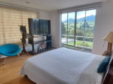 VENTA DE CASA INDEPENDIENTE DE 320 m2 EN LA FLORIDA, VILLAMARÍA, CALDAS.