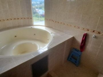 VENTA DE CASA INDEPENDIENTE DE 320 m2 EN LA FLORIDA, VILLAMARÍA, CALDAS.
