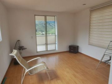 VENTA DE CASA INDEPENDIENTE DE 320 m2 EN LA FLORIDA, VILLAMARÍA, CALDAS.