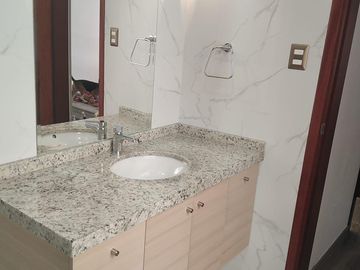 BONITA CASA EN VENTA URB. CAMPO REAL, CAJAMARCA