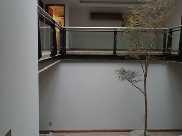 PRECIOSA CASA REMODELADA EN VENTA LOMAS DEL SEMINARIO