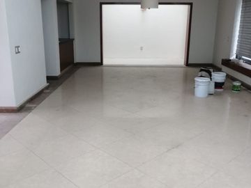 PRECIOSA CASA REMODELADA EN VENTA LOMAS DEL SEMINARIO
