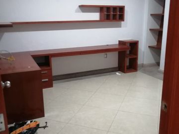 PRECIOSA CASA REMODELADA EN VENTA LOMAS DEL SEMINARIO