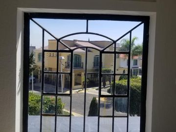 EXCELENTE CASA CONDOMINIO CUMBRES, RESIDENCIAL GUADALUPE