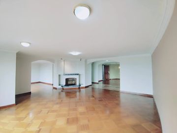 Se Vende Departamento en el sector de Quito Tenis