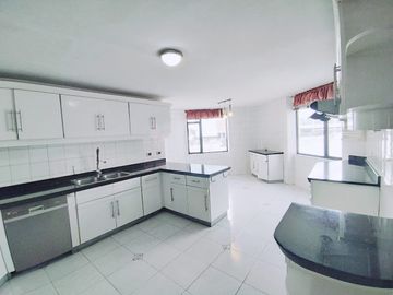 Se Vende Departamento en el sector de Quito Tenis