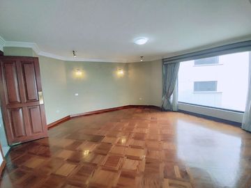Se Vende Departamento en el sector de Quito Tenis