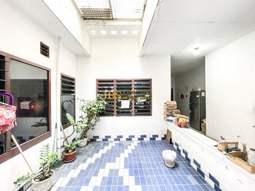Dijual Villa di Komplek Taman Polonia Jalan Taman Polonia 1