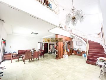 Dijual Villa di Komplek Taman Polonia Jalan Taman Polonia 1
