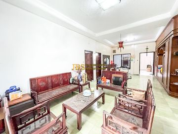 Dijual Villa di Komplek Taman Polonia Jalan Taman Polonia 1