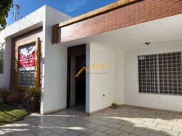 Casa Venta, Cerca Plaza Patria, Colinas de Atemajac, Zapopan