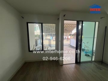 2-storey townhouse, 18 sq m, Pleno Village, Ram Intra-Wongwaen, Soi Liap Khlong Song 10, Kanchanaphisek Road, Hai Rat Road, Khlong Sam Wa District, Ba