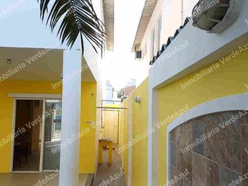 Venta, casa frente al mar