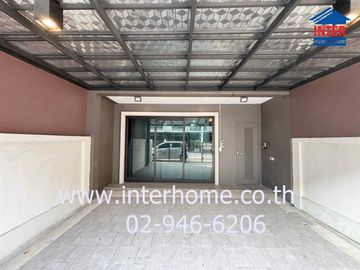 3-storey townhouse, 17.6 sq.w., Supalai Urbana Village, Chaeng Watthana-Pak Kret, Soi Sukhaprachasan 3, Tiwanon Road, Chaeng Watthana-Pak Kret Ro
