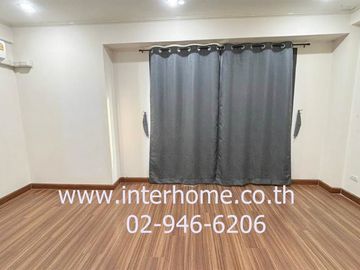 3-storey townhouse, 17.6 sq.w., Supalai Urbana Village, Chaeng Watthana-Pak Kret, Soi Sukhaprachasan 3, Tiwanon Road, Chaeng Watthana-Pak Kret Ro