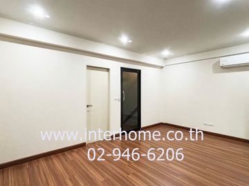 3-storey townhouse, 17.6 sq.w., Supalai Urbana Village, Chaeng Watthana-Pak Kret, Soi Sukhaprachasan 3, Tiwanon Road, Chaeng Watthana-Pak Kret Ro