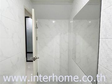 3-storey townhouse, 17.6 sq.w., Supalai Urbana Village, Chaeng Watthana-Pak Kret, Soi Sukhaprachasan 3, Tiwanon Road, Chaeng Watthana-Pak Kret Ro