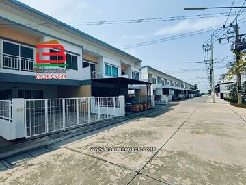 ทาวน์เฮาส์ โครงการ เอ็ม ซี เอส เพลส เนื้อที่ 24.6 ตรว. ลำลูกกา 97 อ.ลำลูกกา ปทุมธานี