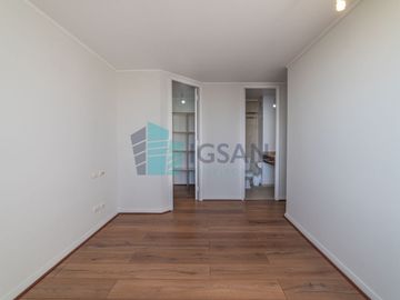 Departamento en Venta en Macul 2D/2B + Estacionamiento y Gran Bodega