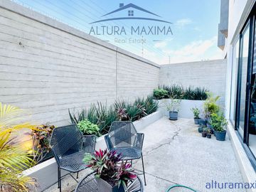 Casa en Venta Coto Valeira Zona Real Zapopan