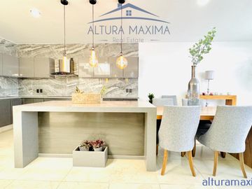 Casa en Venta Coto Valeira Zona Real Zapopan