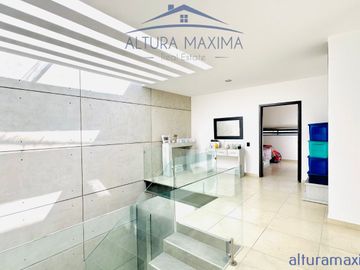 Casa en Venta Coto Valeira Zona Real Zapopan