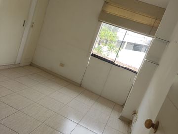 ¡Ubicadisima! Vendo Casa en Av Cutervo - Ica