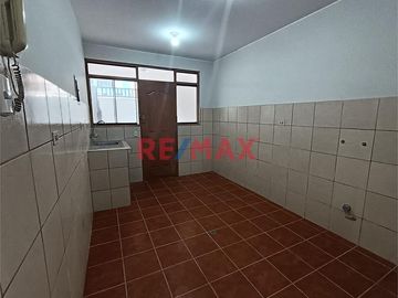 Venta De Edificio De 5 Pisos En Pueblo Libre