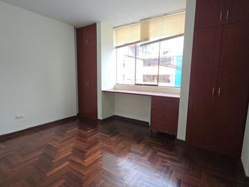 VENDO DPTO. PISO 2 VISTA EXTERNA MAYORAZGO ATE