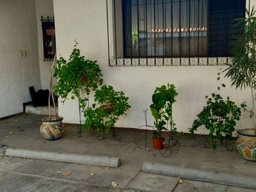 Venta de casa de 1 sola planta en Vallarta Universidad, Zapopan, Jalisco