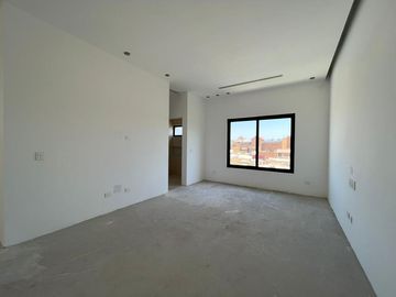SE VENDE CASA EN LOS LAGOS
