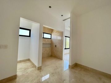 SE VENDE CASA EN LOS LAGOS