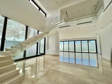 SE VENDE CASA EN LOS LAGOS
